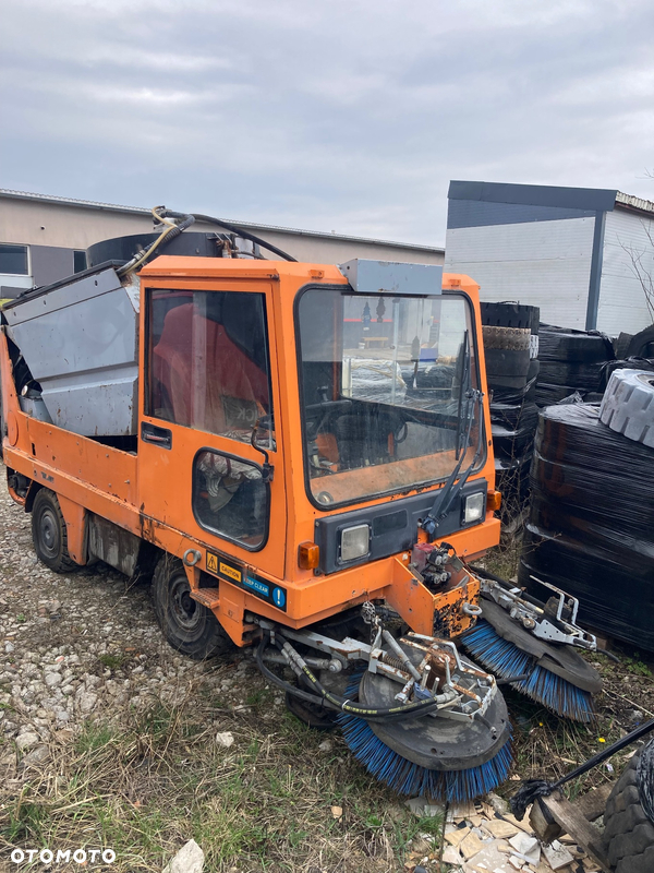 Inny [1997] Zamiatarka SK-100