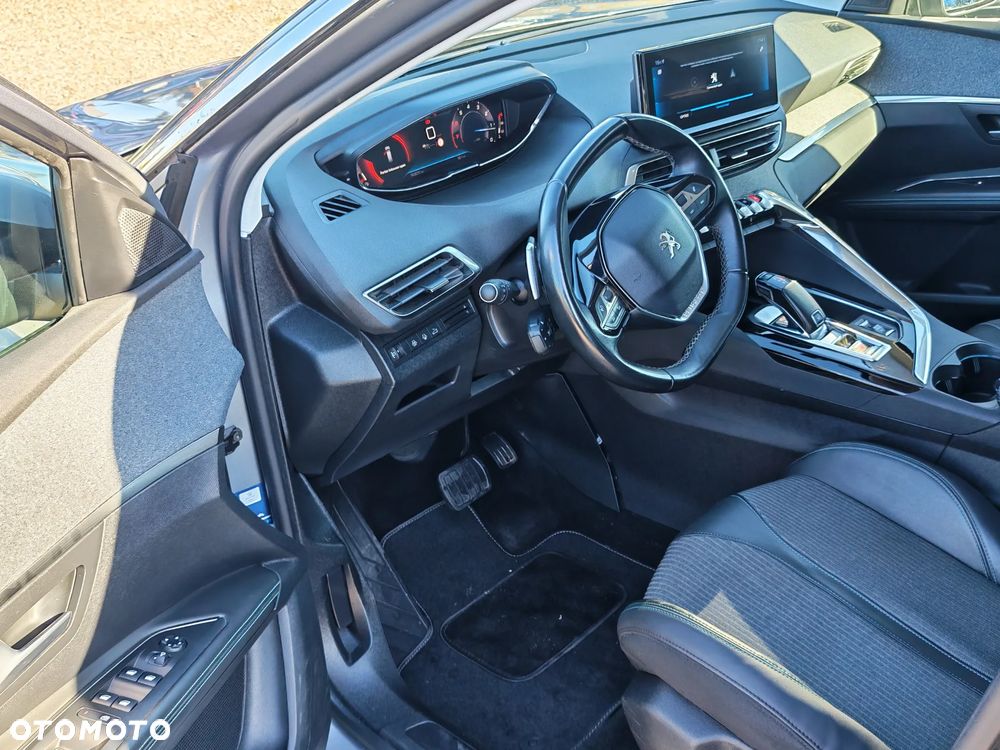 Peugeot 5008 PureTech 130 EAT8 Stop & Start Allure Pack - 16