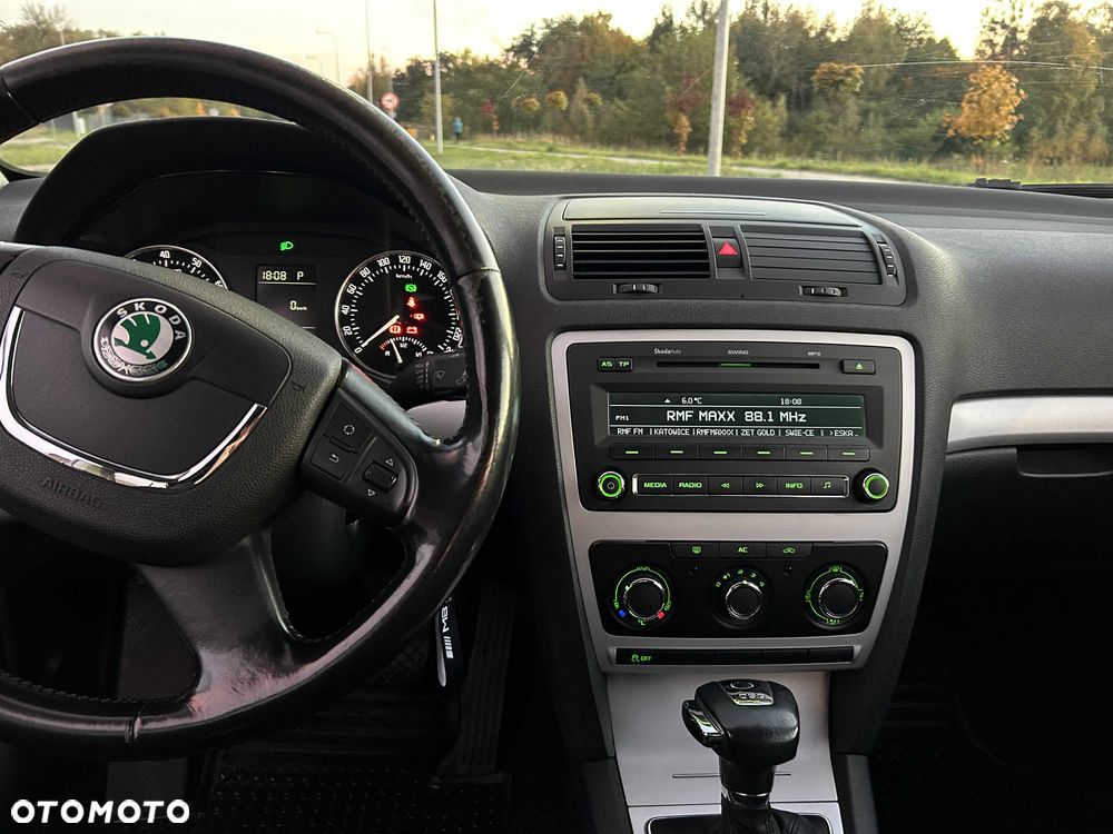 Skoda Octavia 1.4 TSI Ambiente DSG - 7