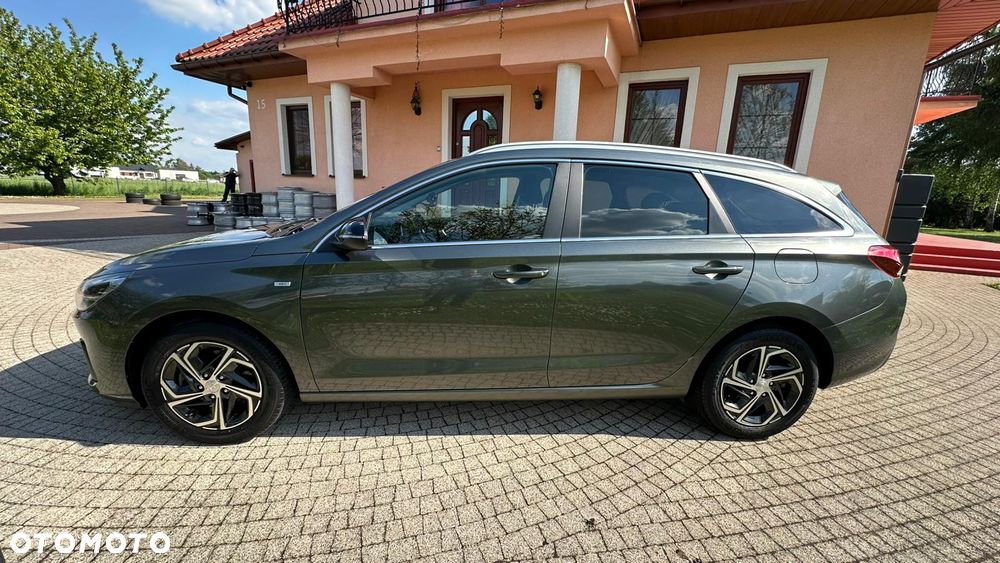 Hyundai i30 1.5 T-GDI 48V Executive - 2