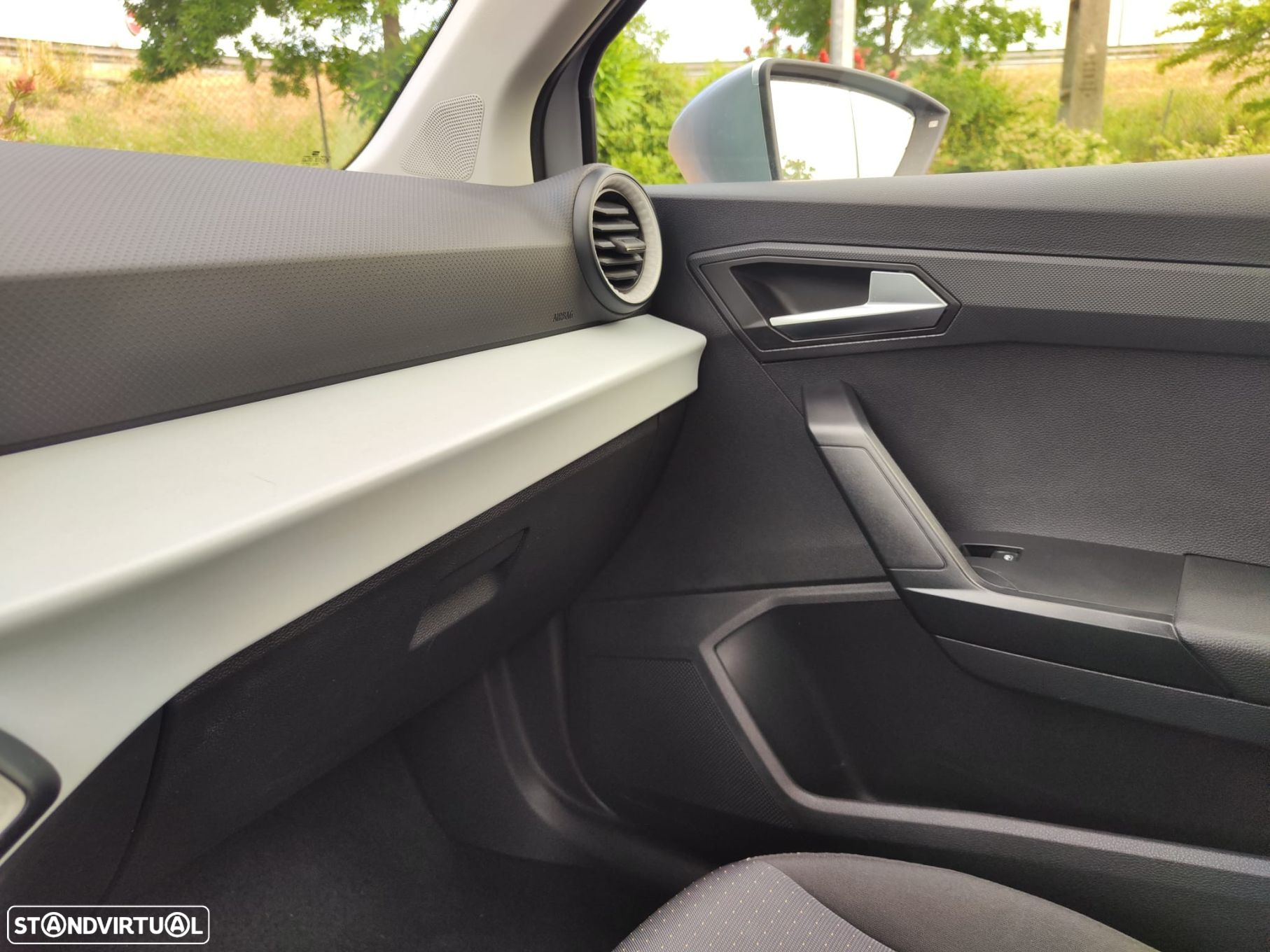 SEAT Arona 1.0 TSI Xperience DSG - 24