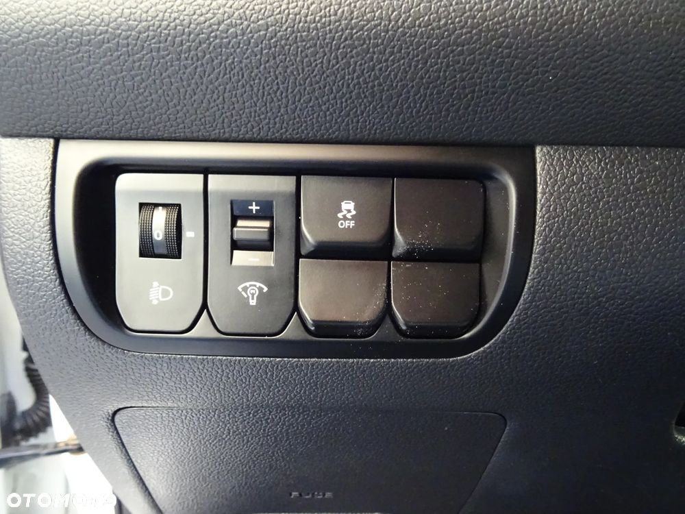 Kia Rio - 13