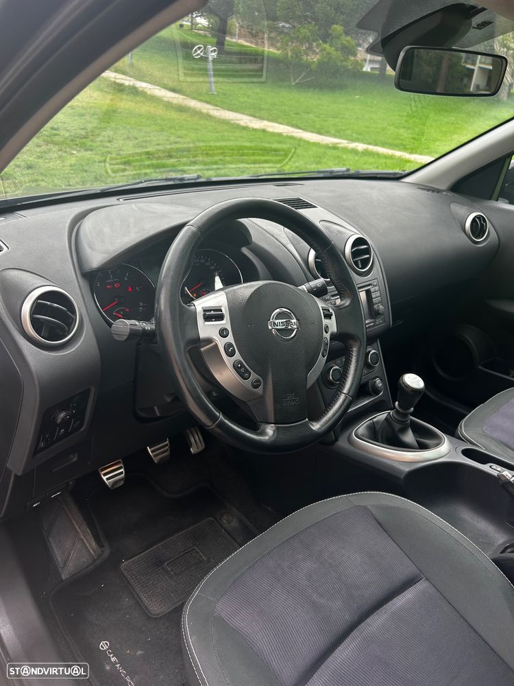 Nissan Qashqai +2 1.6 dCi Tekna Premium 18 360 - 15