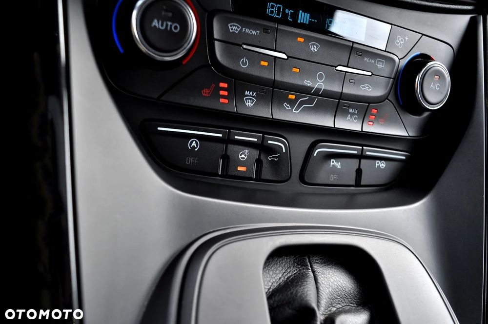 Ford Kuga 2.0 TDCi AWD ST-Line - 35