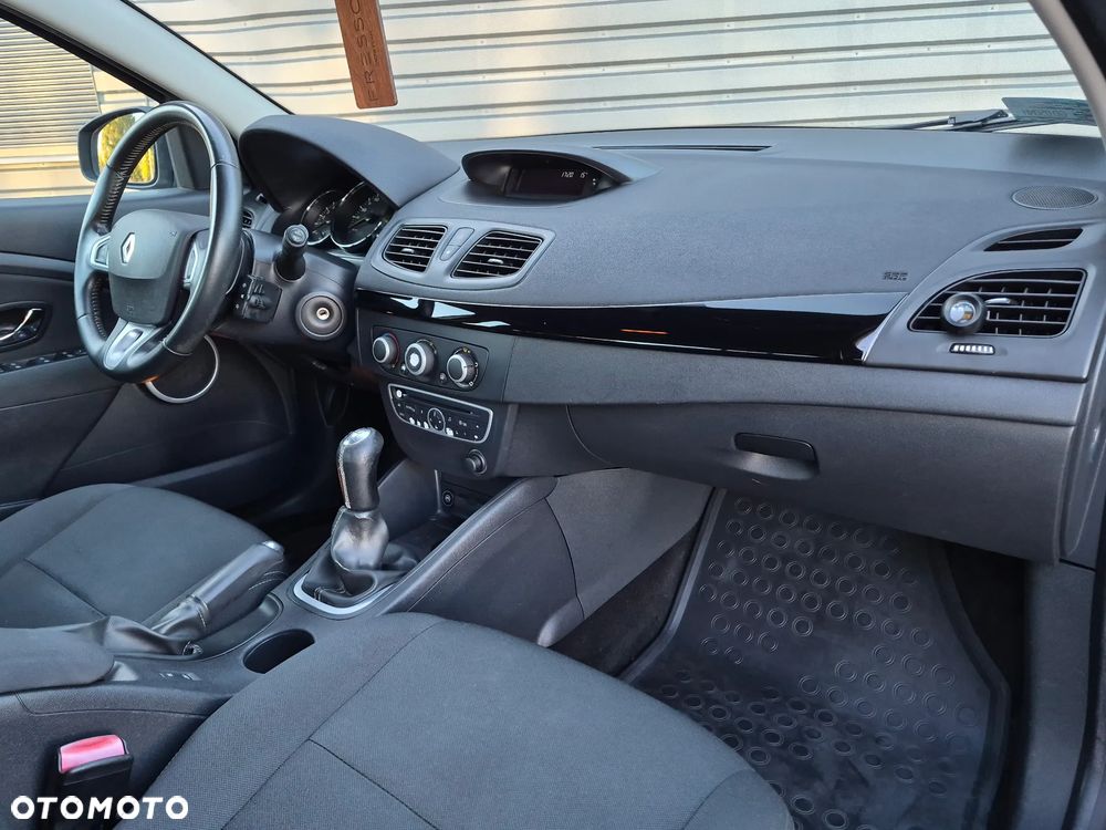 Renault Fluence 1.6 16V 110 Dynamique - 14