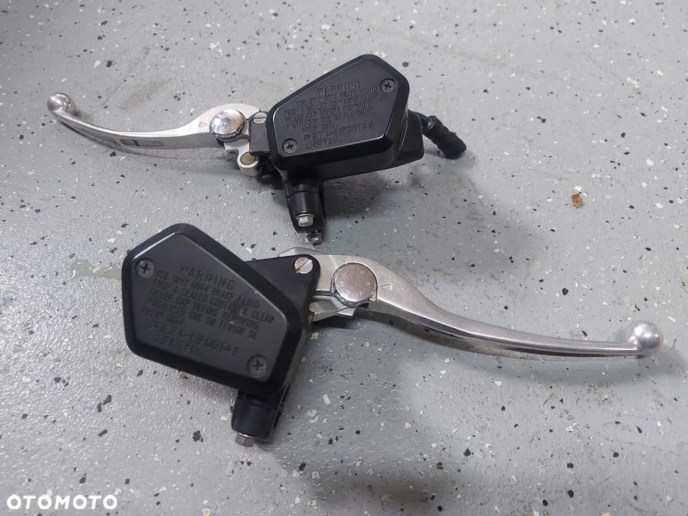 Honda VFR 1200 F pompa hamulcowa dźwignia - 1