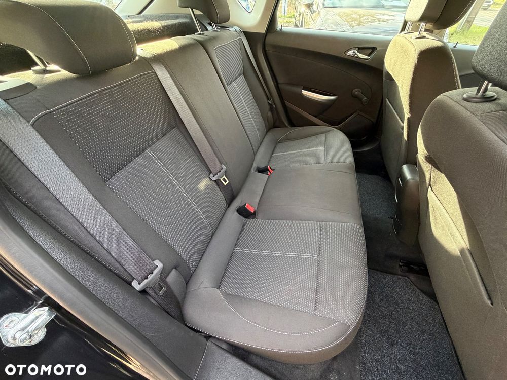 Opel Astra 1.4 ecoFLEX Sport - 19