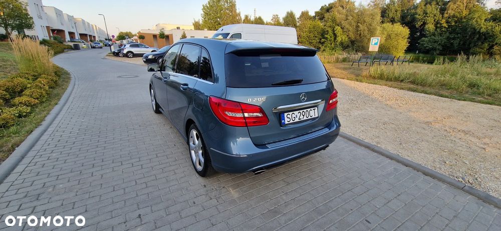 Mercedes-Benz Klasa B 200 7G-DCT - 3
