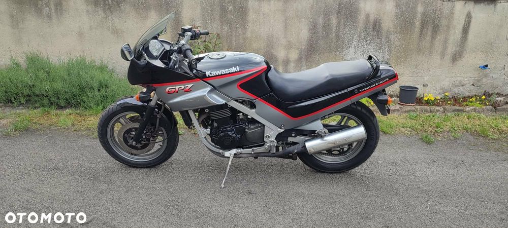 Kawasaki GPZ - 2