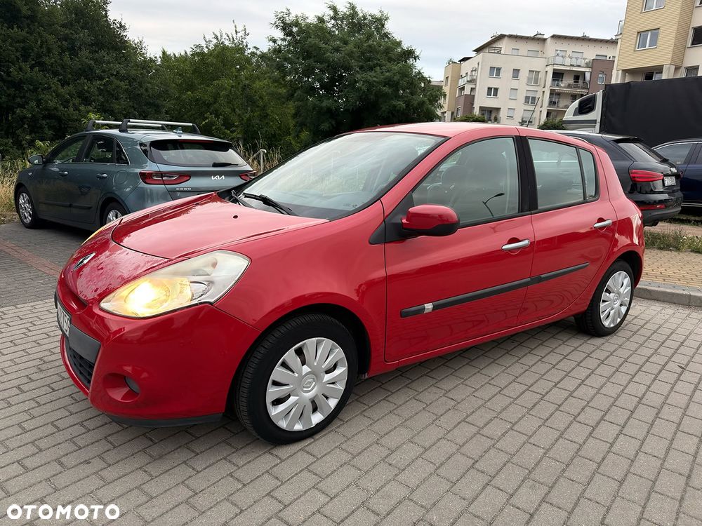 Renault Clio - 1