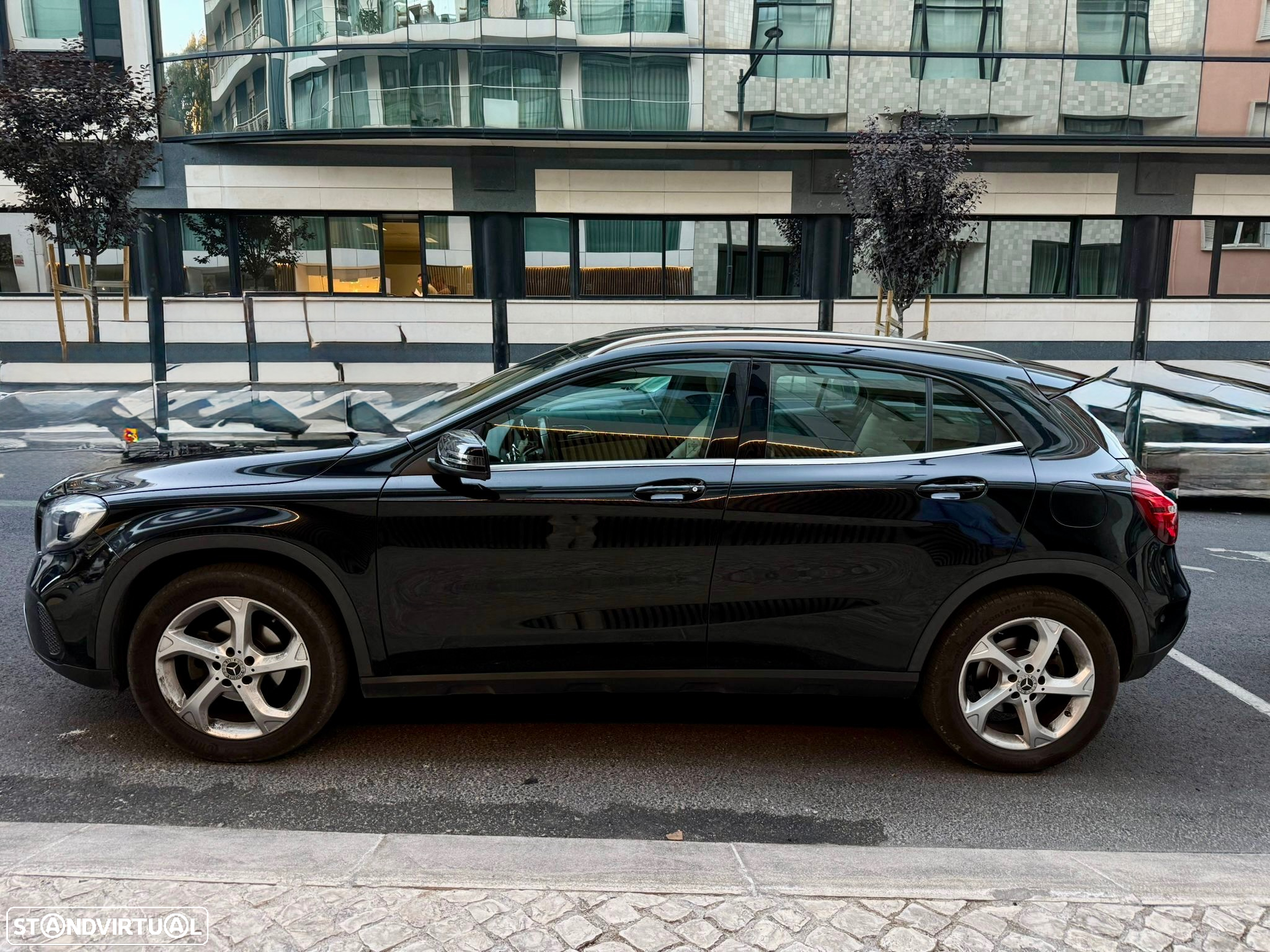 Mercedes-Benz GLA 180 d Urban Aut. - 8