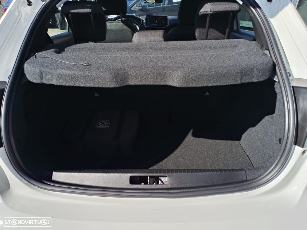 Peugeot e-208 Allure Pack - 28