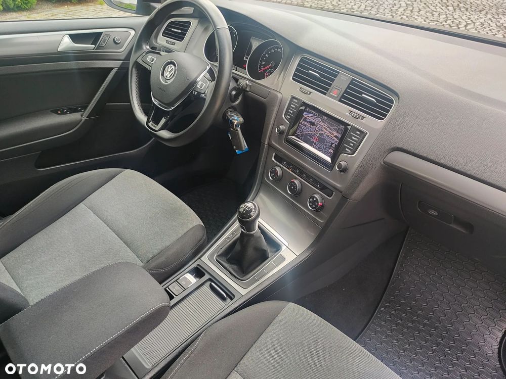 Volkswagen Golf 1.2 TSI BMT Trendline Perfectline - 9