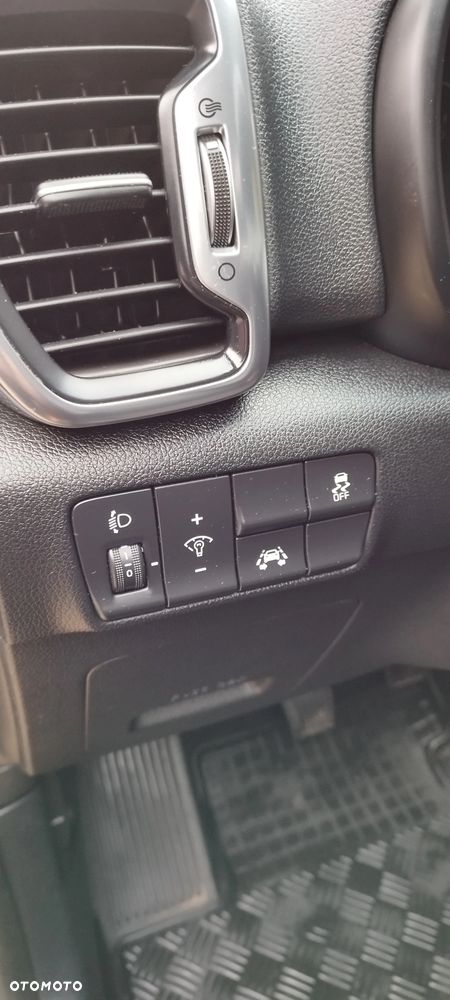 Kia Sportage 1.6 GDI L 2WD - 12