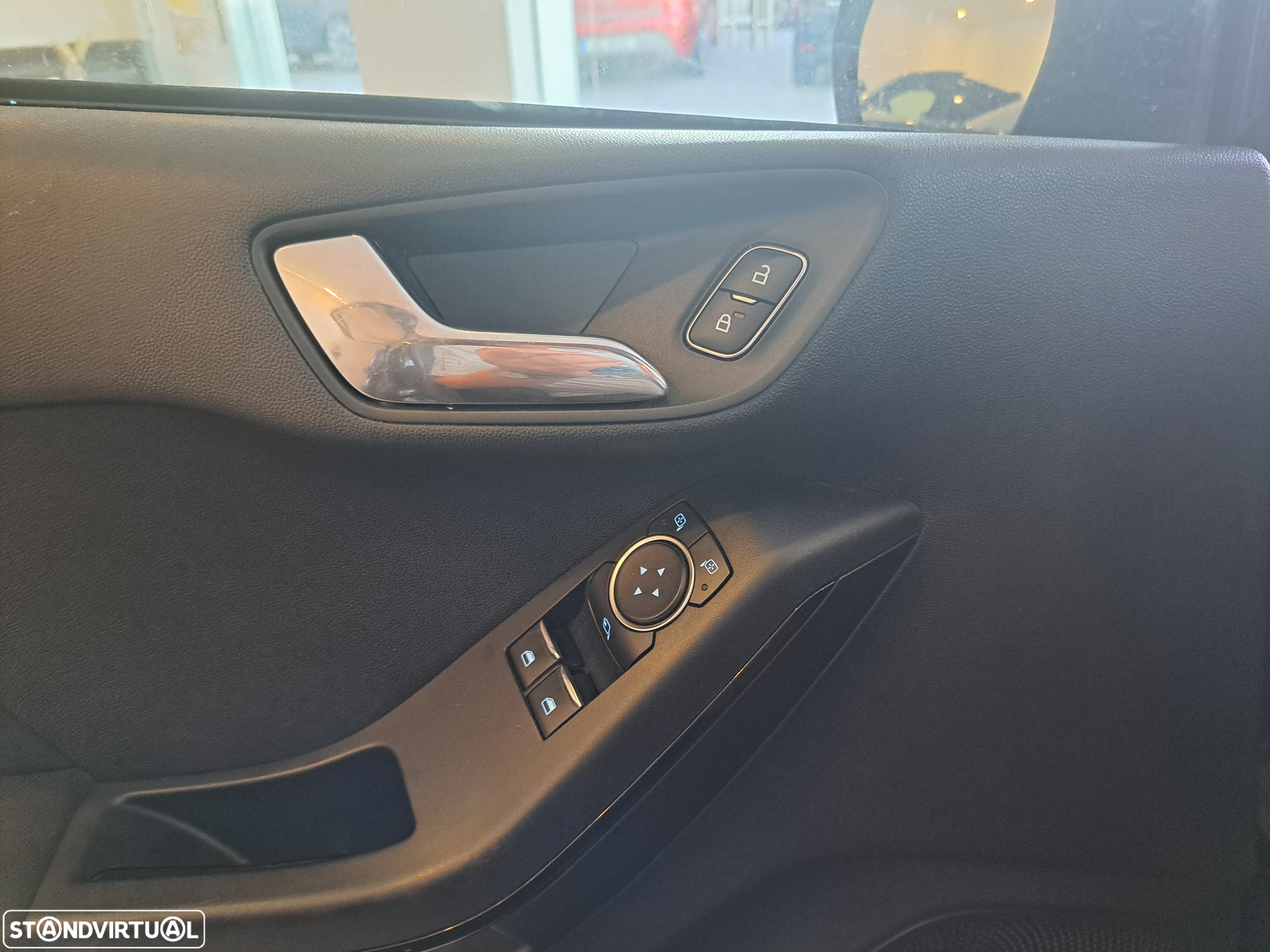 Ford Fiesta - 12