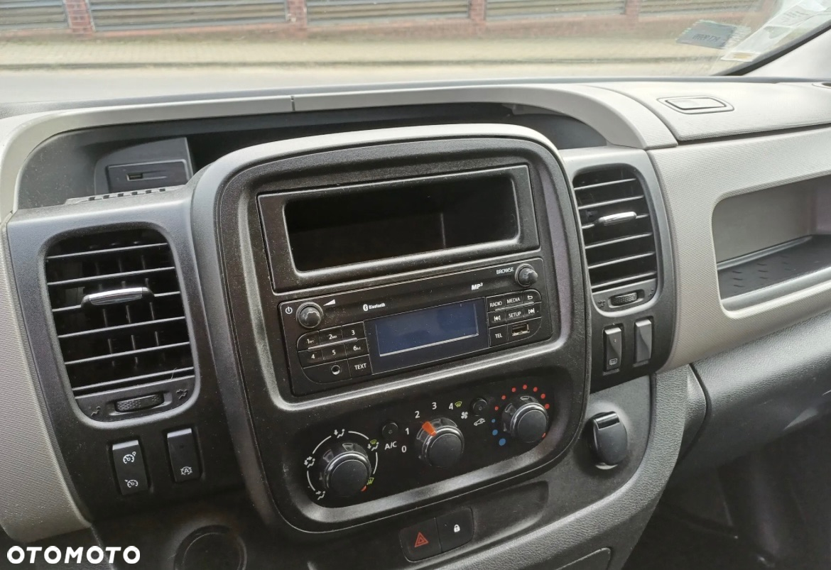 Renault Trafic - 9
