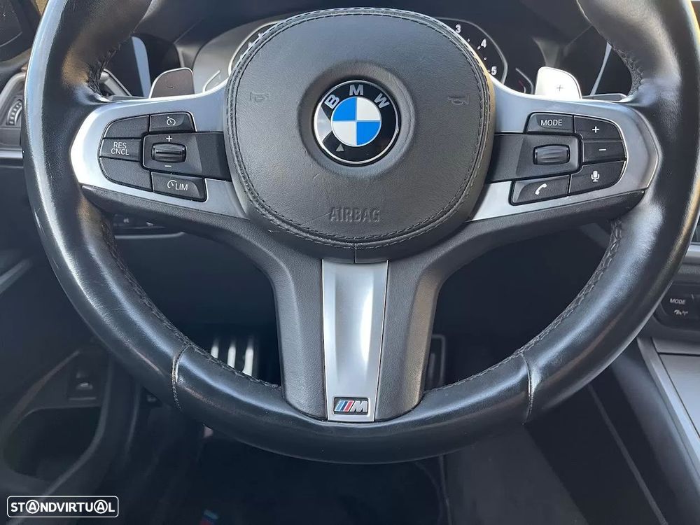 BMW 320 d Pack M Auto - 17