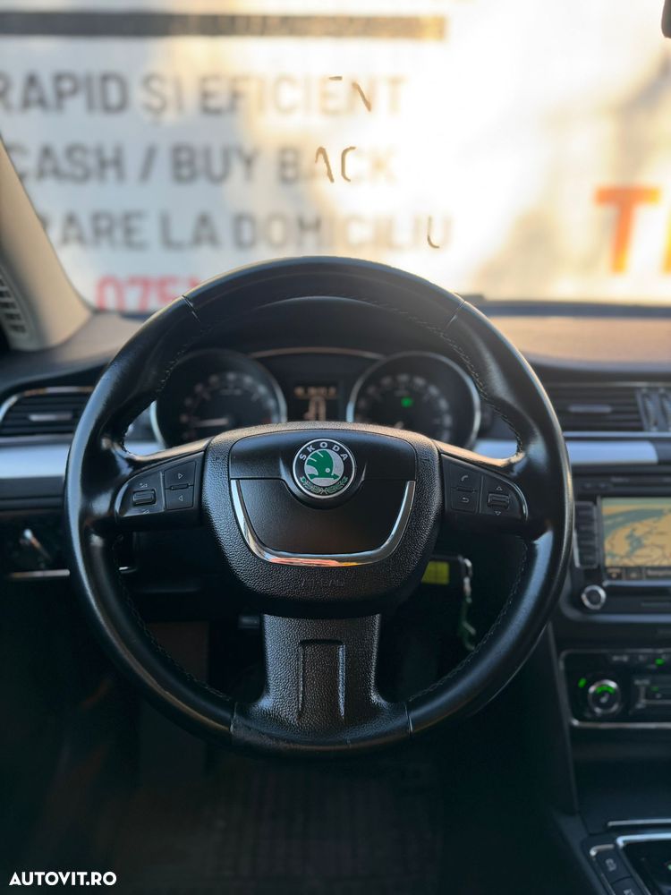 Skoda Superb 2.0 TDI Ambition DSG - 22