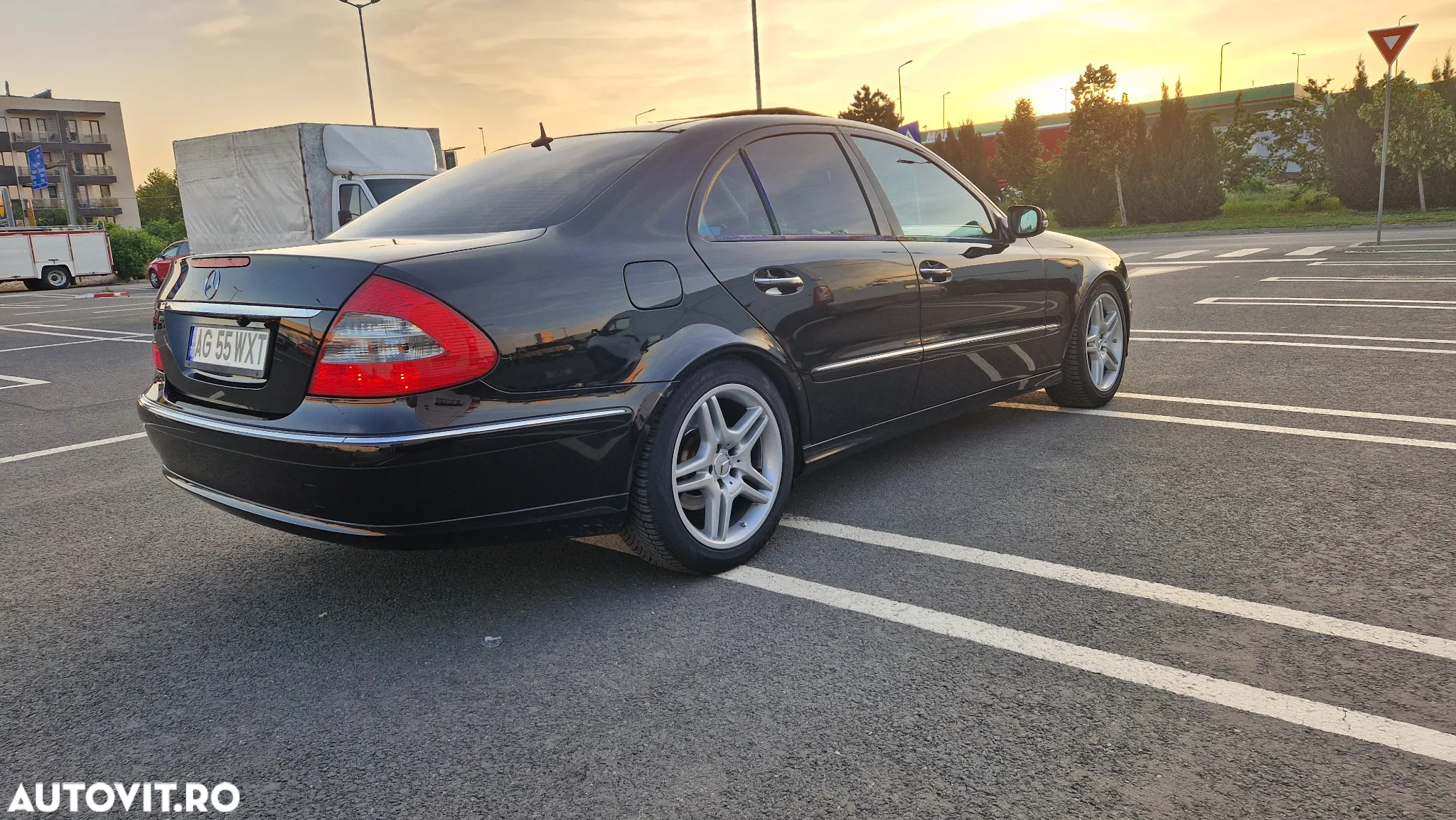 Mercedes-Benz E 200 KOMPRESSOR - 3