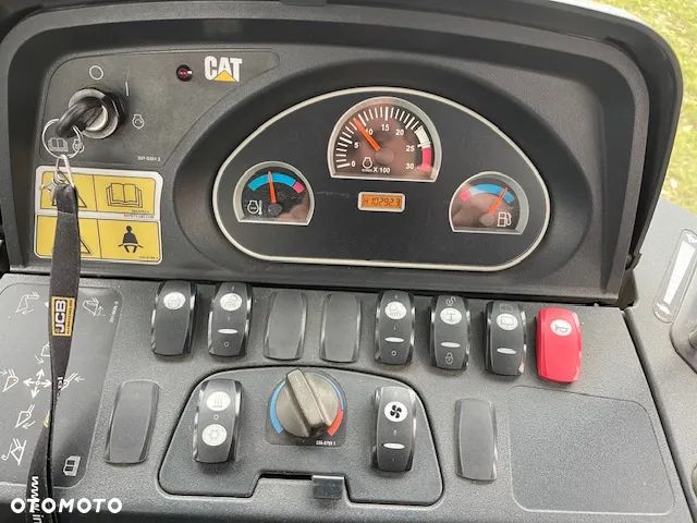 Caterpillar 428F - 9