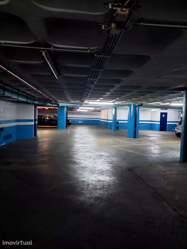 Garagem em pleno Chiado - Grande imagem: 4/5