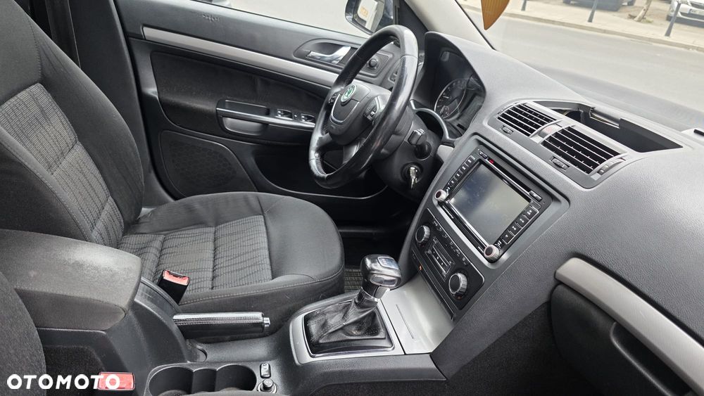 Skoda Octavia - 23