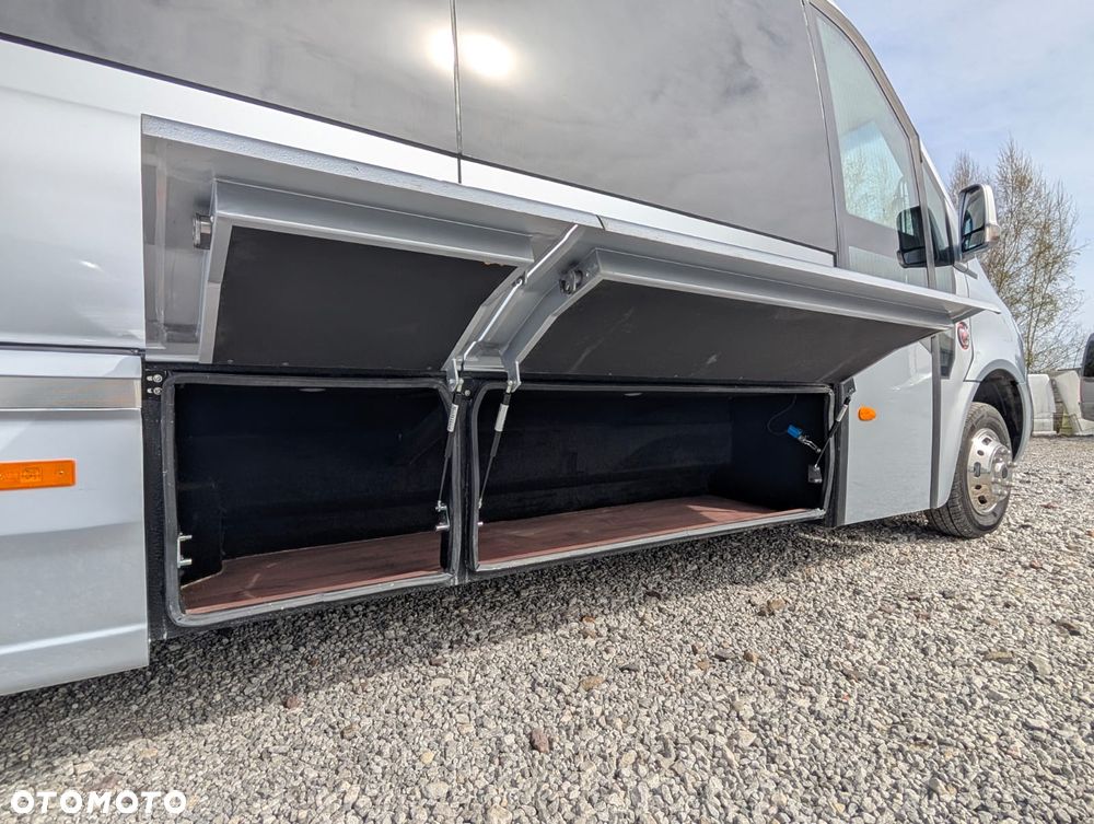 Mercedes-Benz Sprinter 519 - 4