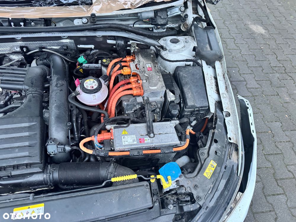 Volkswagen Golf 1.4 GTE Plug-In-Hybrid DSG - 16