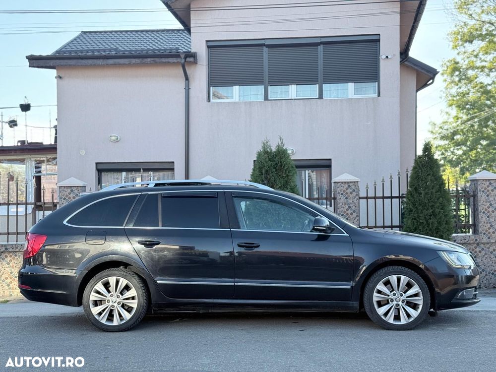 Skoda Superb 2.0 TDI DSG Ambition - 2