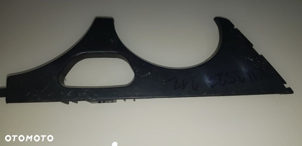 LISTWA LISTWA ZDERZAKA POD REFLEKTOR PRAWA MERCEDES E W210 5/95-2/02