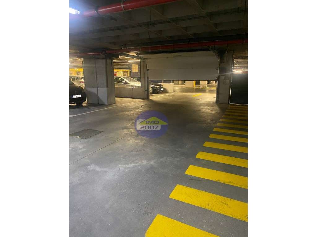 Lugar de Garagem no Antas Studio Residence - Grande imagem: 3/7