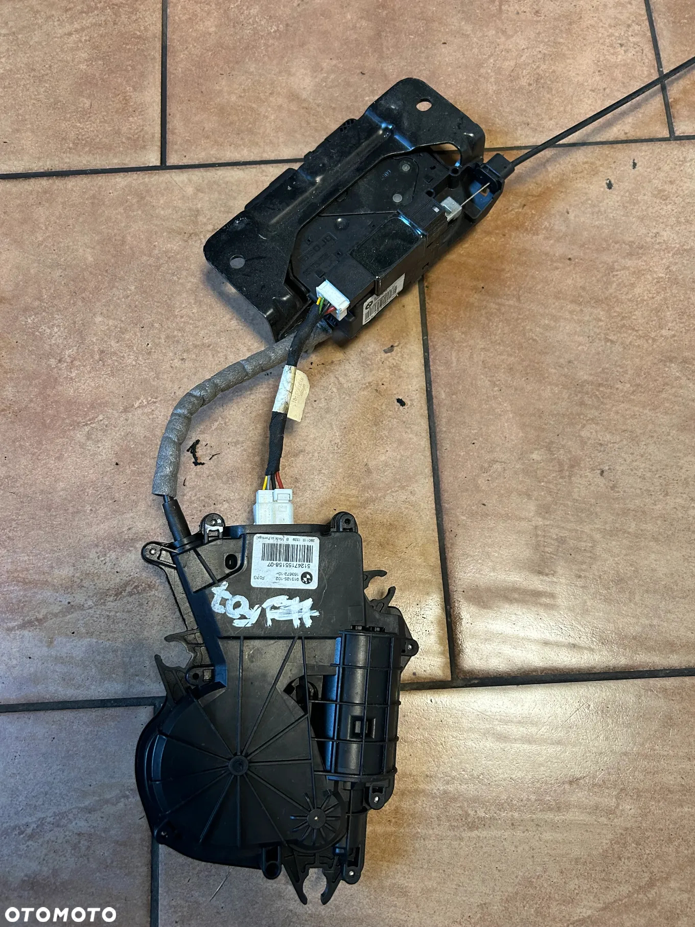 BMW 5 GT F07 ZAMEK DOCIĄG KLAPY TYLNEJ BAGAŻNIKA 7155158 7269544 - 2