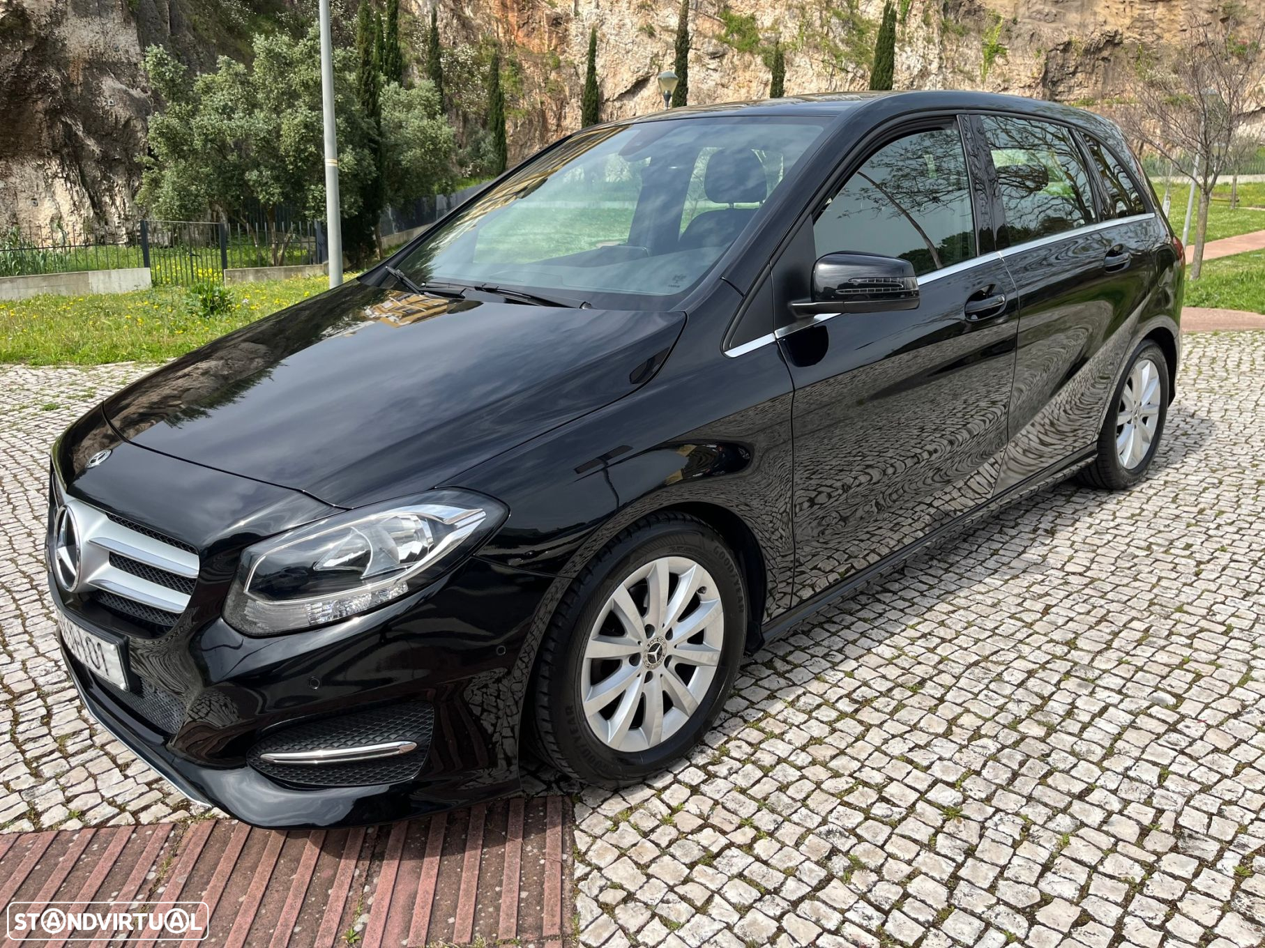 Mercedes-Benz B 180 d Style - 8