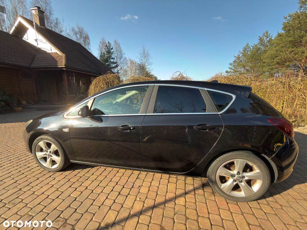 Opel Astra 1.4 Turbo - 4