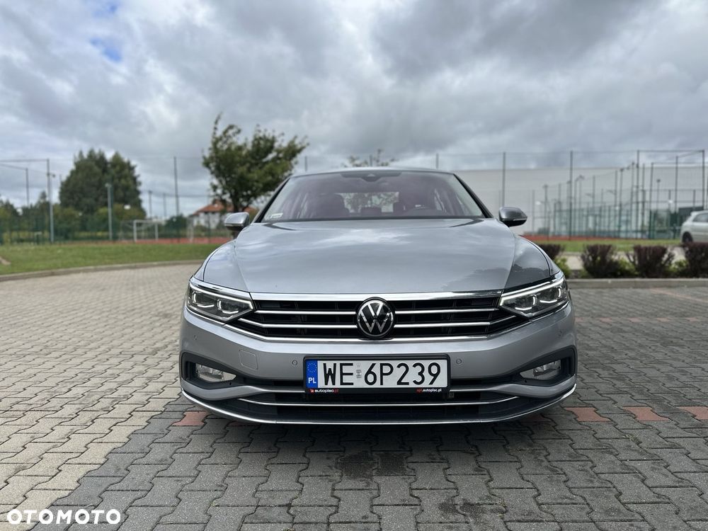 Volkswagen Passat 2.0 TDI Elegance DSG - 25