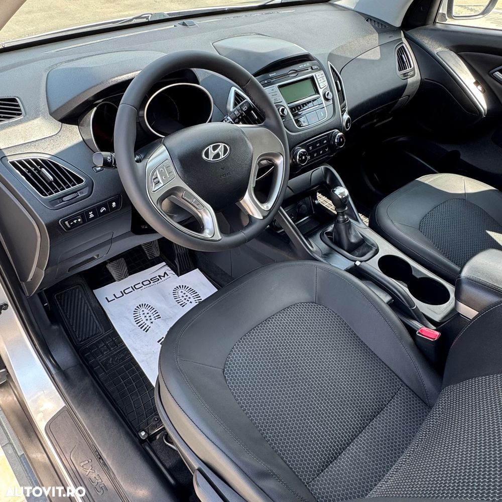 Hyundai ix35 2.0 CRDI 4WD Premium - 7