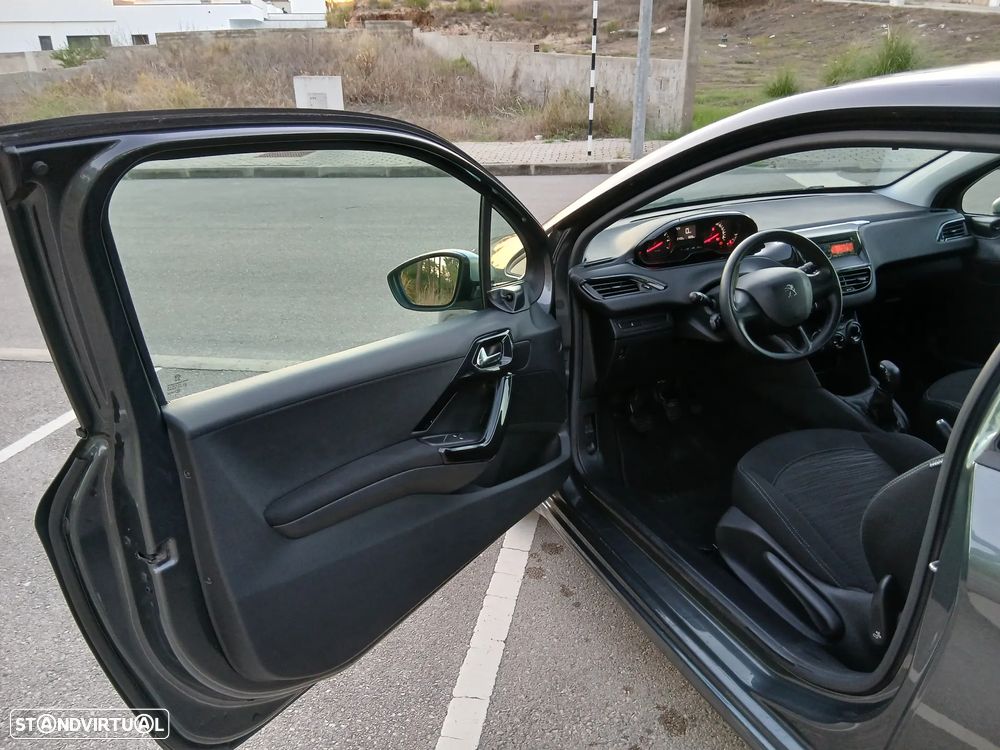 Peugeot 208 1.2 VTi Allure - 5