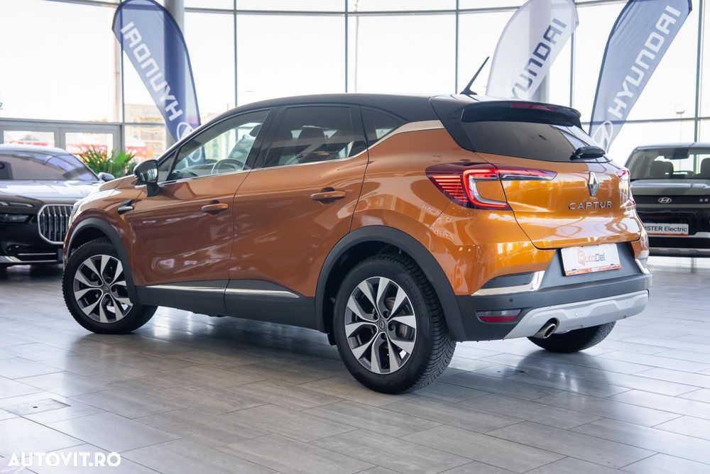 Renault Captur TCe 100 EXPERIENCE - 11