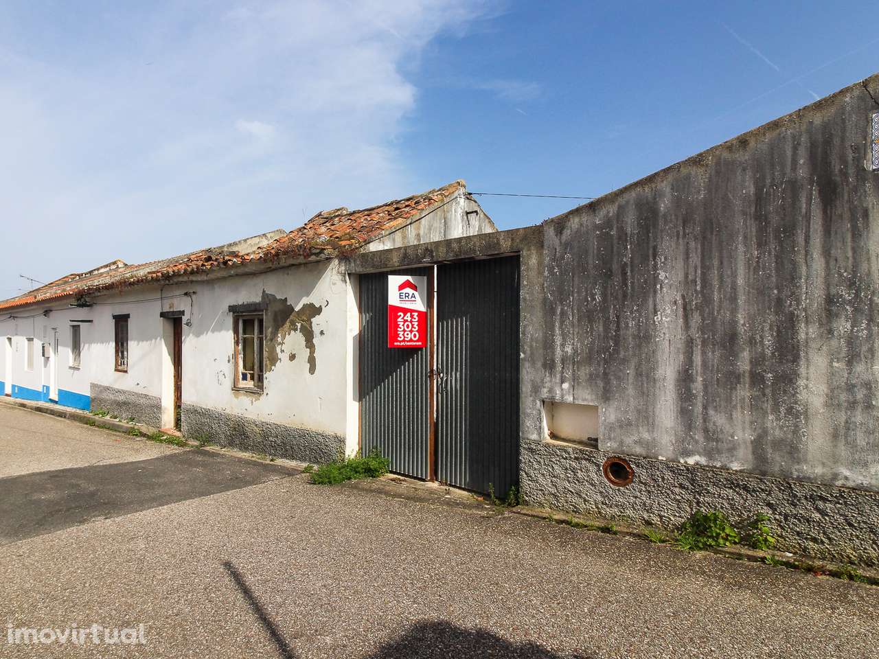 Moradia Térrea com Quintal para Reconstruir - Grande imagem: 2/19