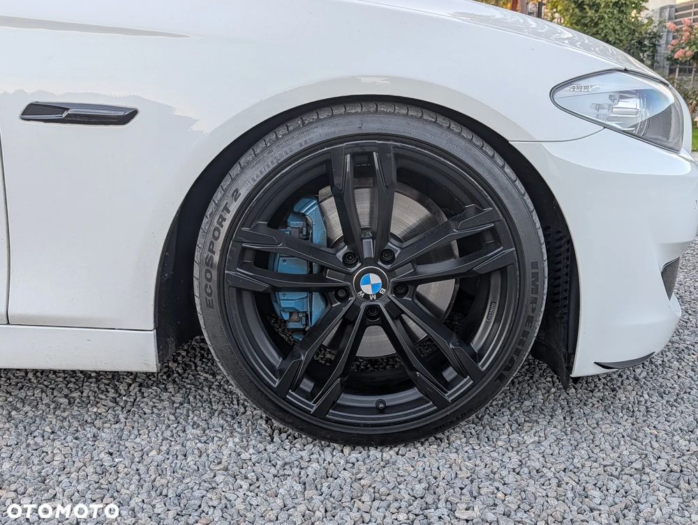 BMW Seria 5 525d - 13