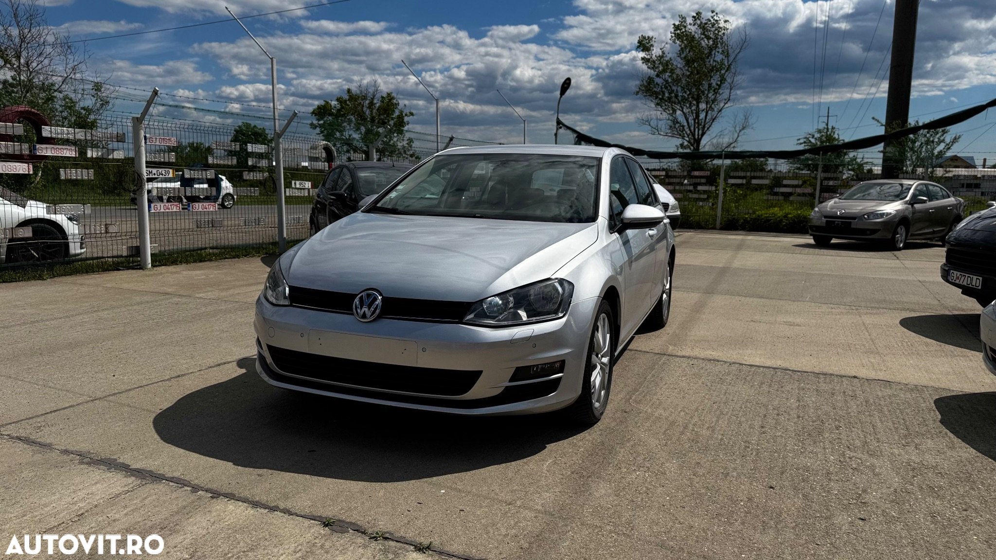 Volkswagen Golf 1.2 TSI Trendline - 2