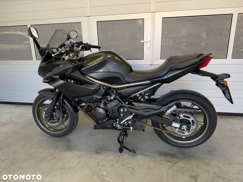 Yamaha XJ - 3