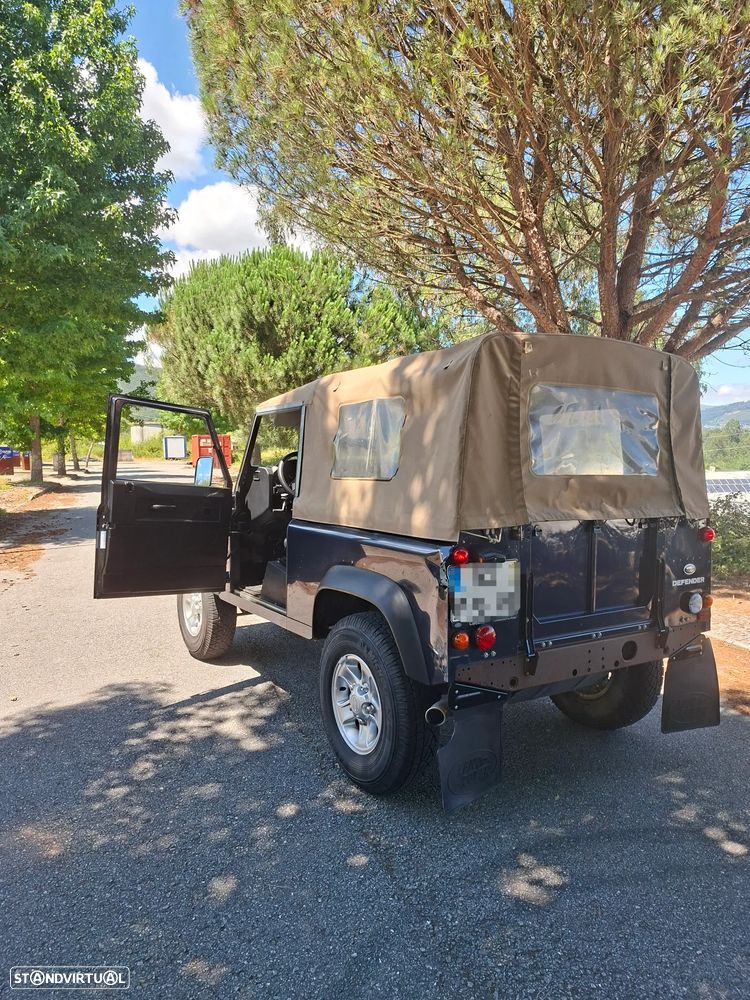 Land Rover Defender 90 2.2 CRD E - 15