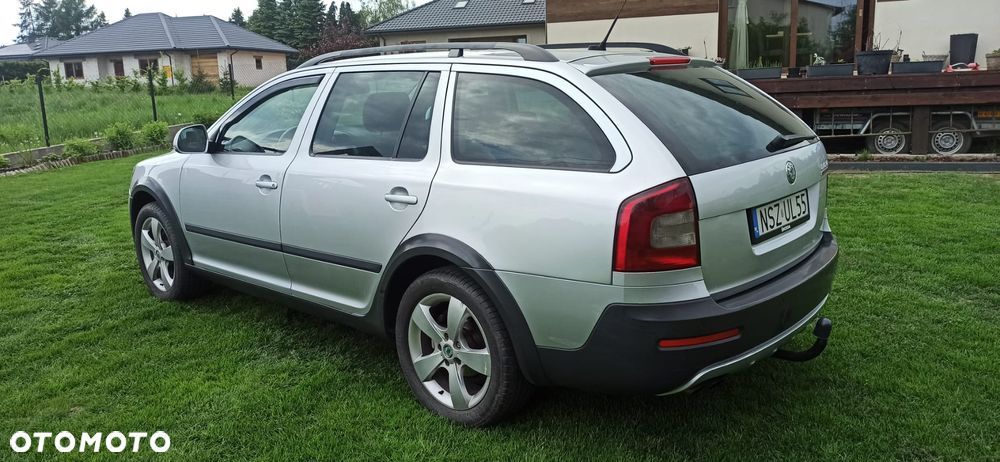 Skoda Octavia 2.0 TDI DPF 4x4 Scout - 3