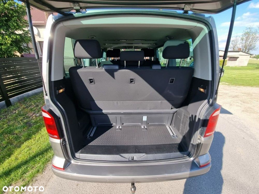 Volkswagen Multivan - 20