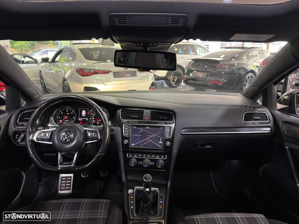 VW Golf 2.0 TDI GTD - 14