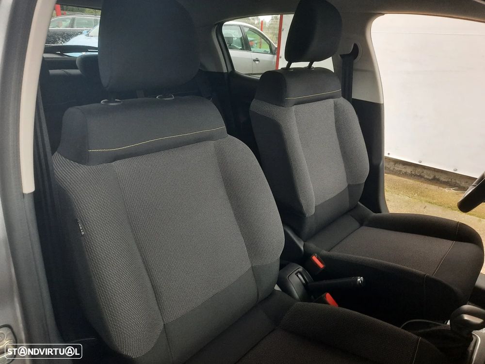 Citroën C3 1.2 PureTech Shine EAT6 - 30