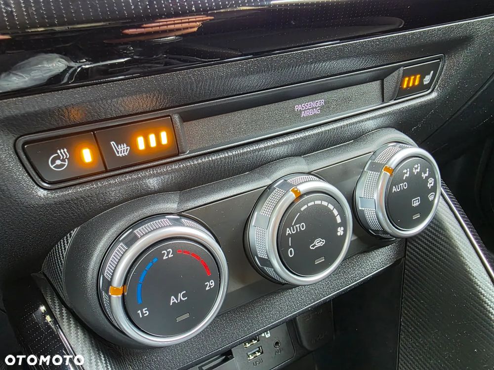 Mazda 2 SKYACTIV-G 90 Nakama - 23