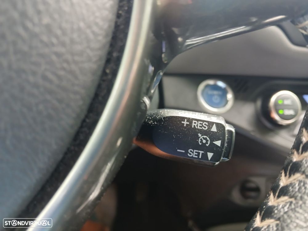 Toyota Yaris 1.5 HSD Comfort+P.Techno - 16