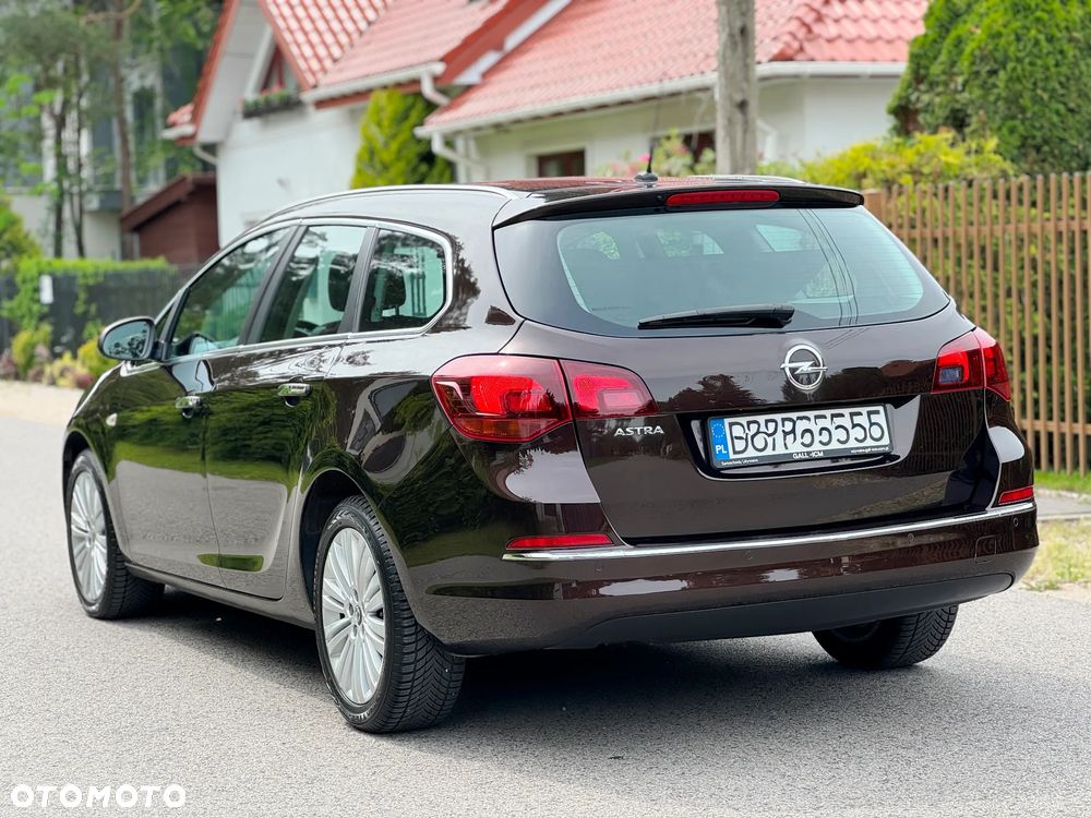 Opel Astra 1.6 Cosmo EU6 - 13